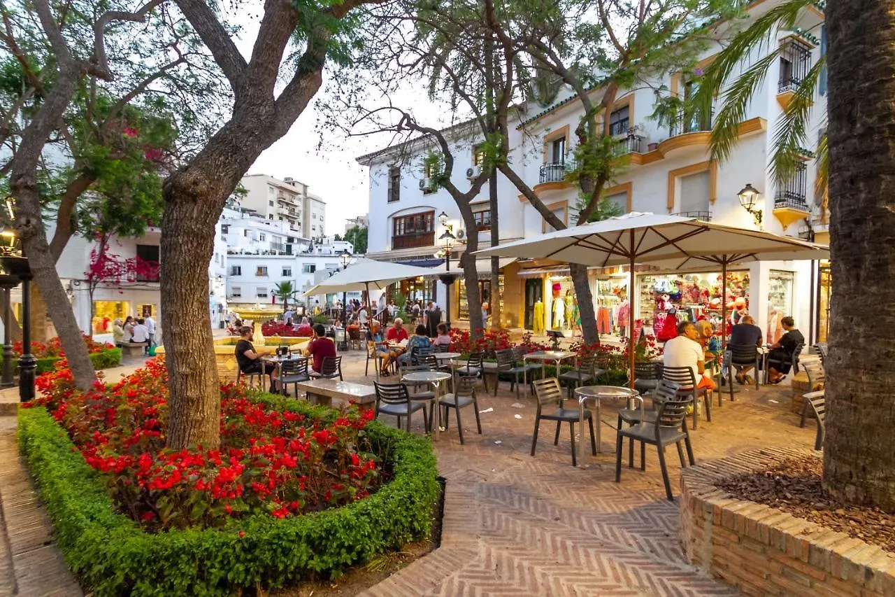 Marbella Banus Suites - Banus Playa Rocio Beachfront Complex