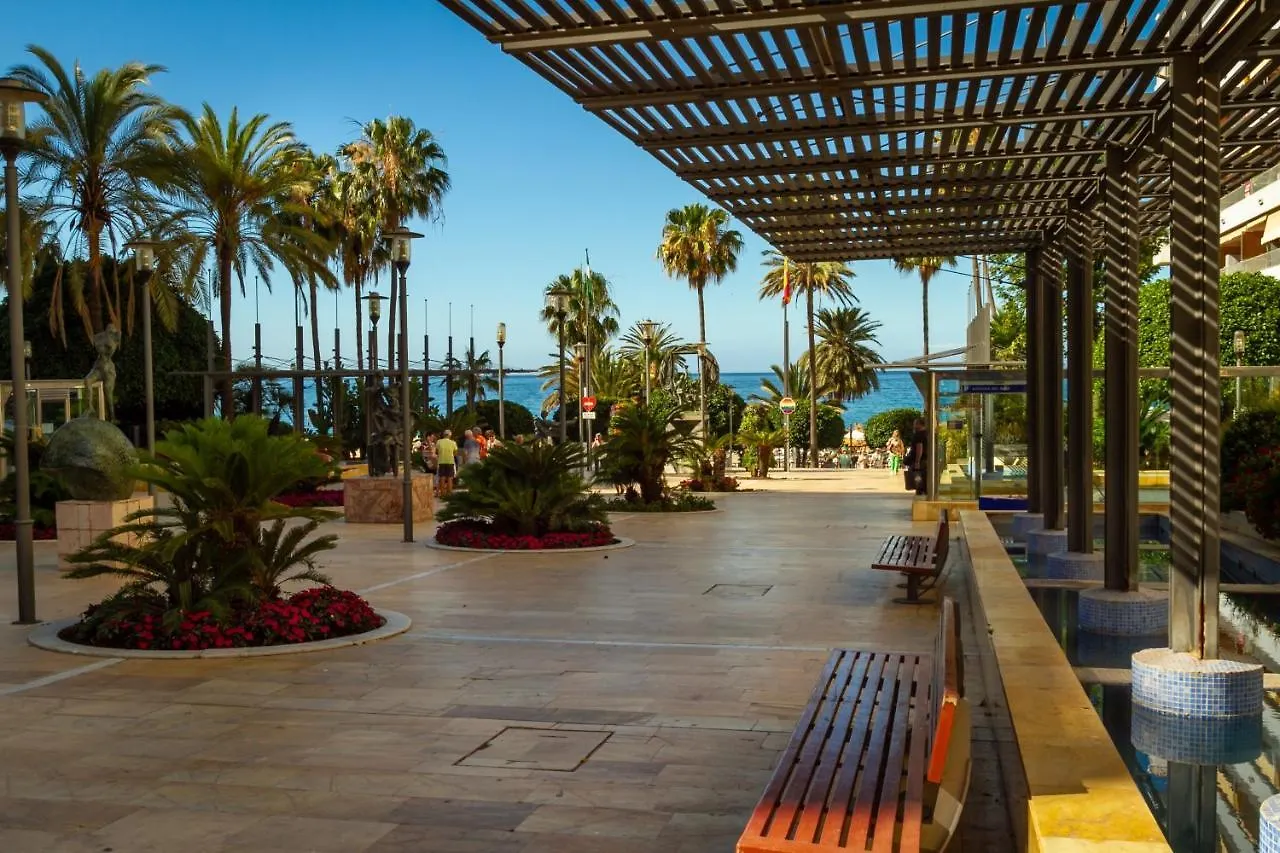 Marbella Banus Suites - Banus Playa Rocio Beachfront Complex 0*,  Spanien