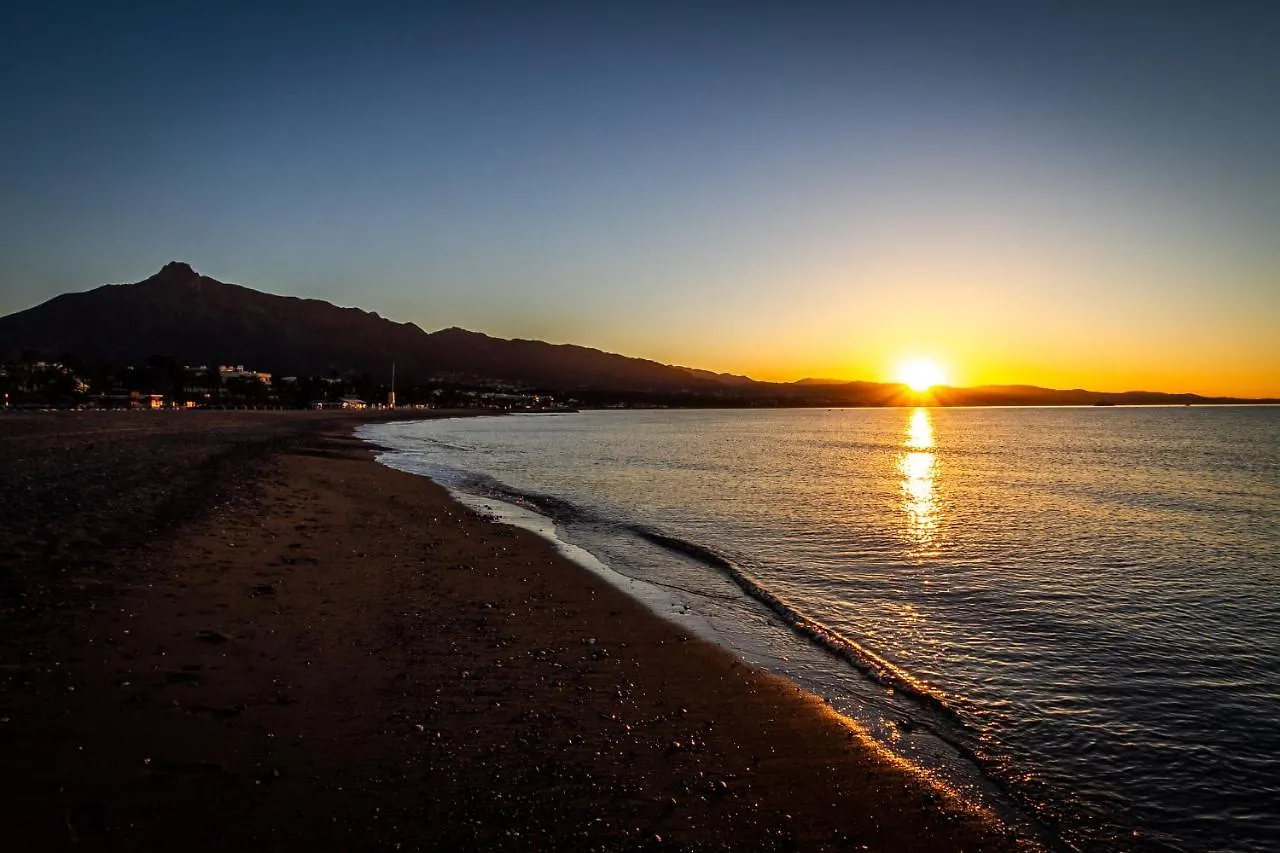 Marbella Banus Suites - Banus Playa Rocio Beachfront Complex