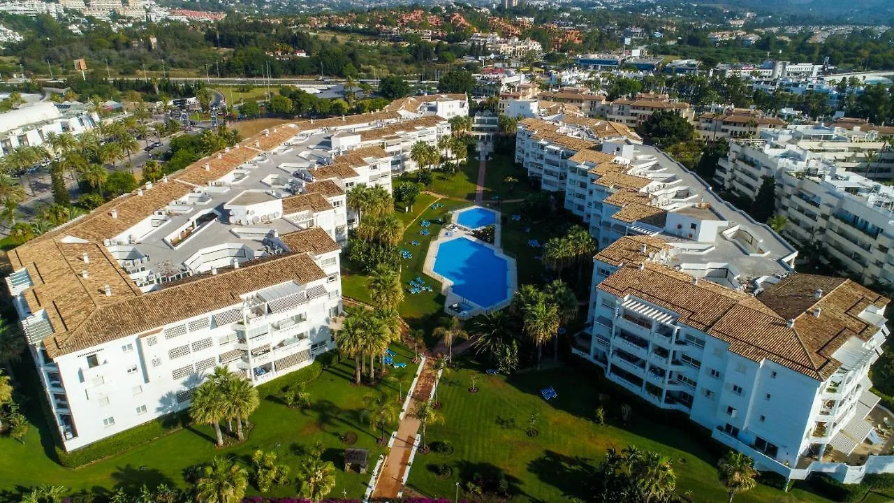 Marbella Banus Suites - Banus Playa Rocio Beachfront Complex Apartment
