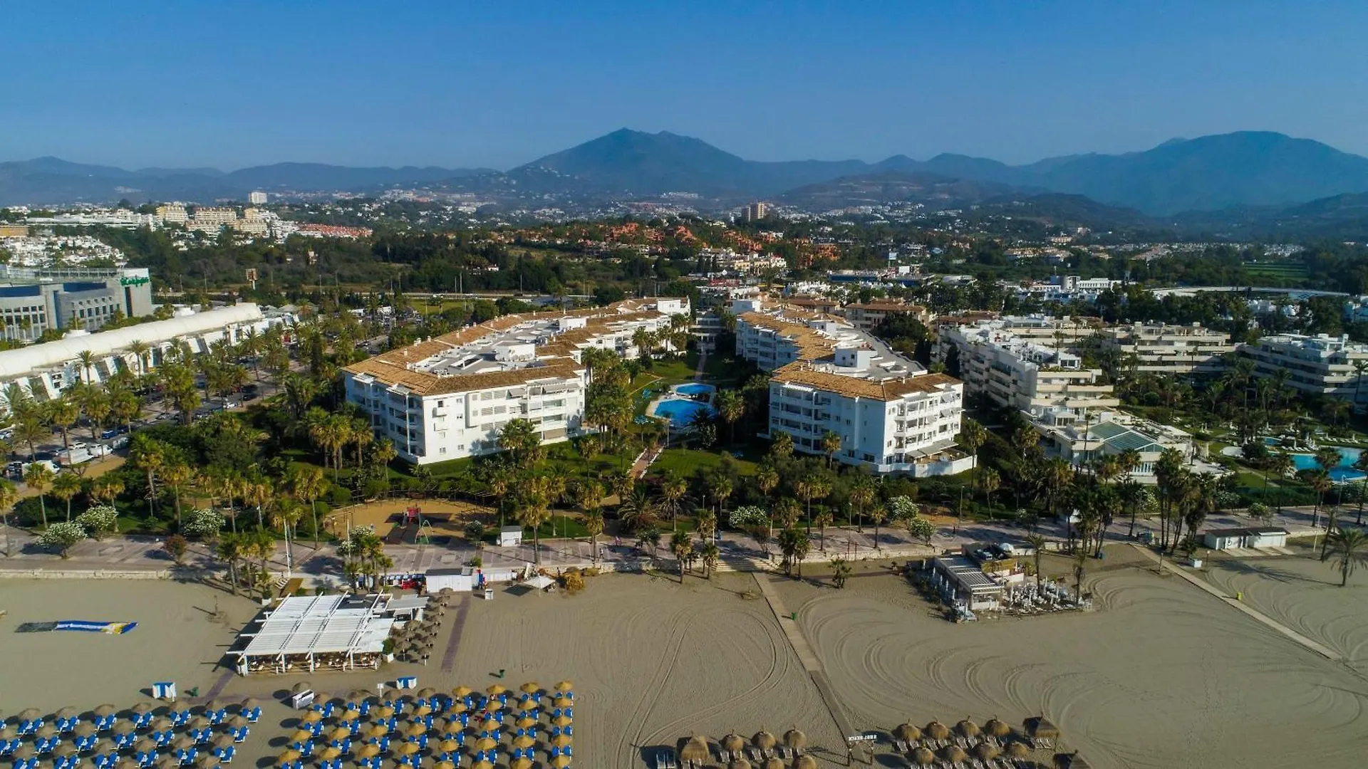Marbella Banus Suites - Banus Playa Rocio Beachfront Complex Apartment