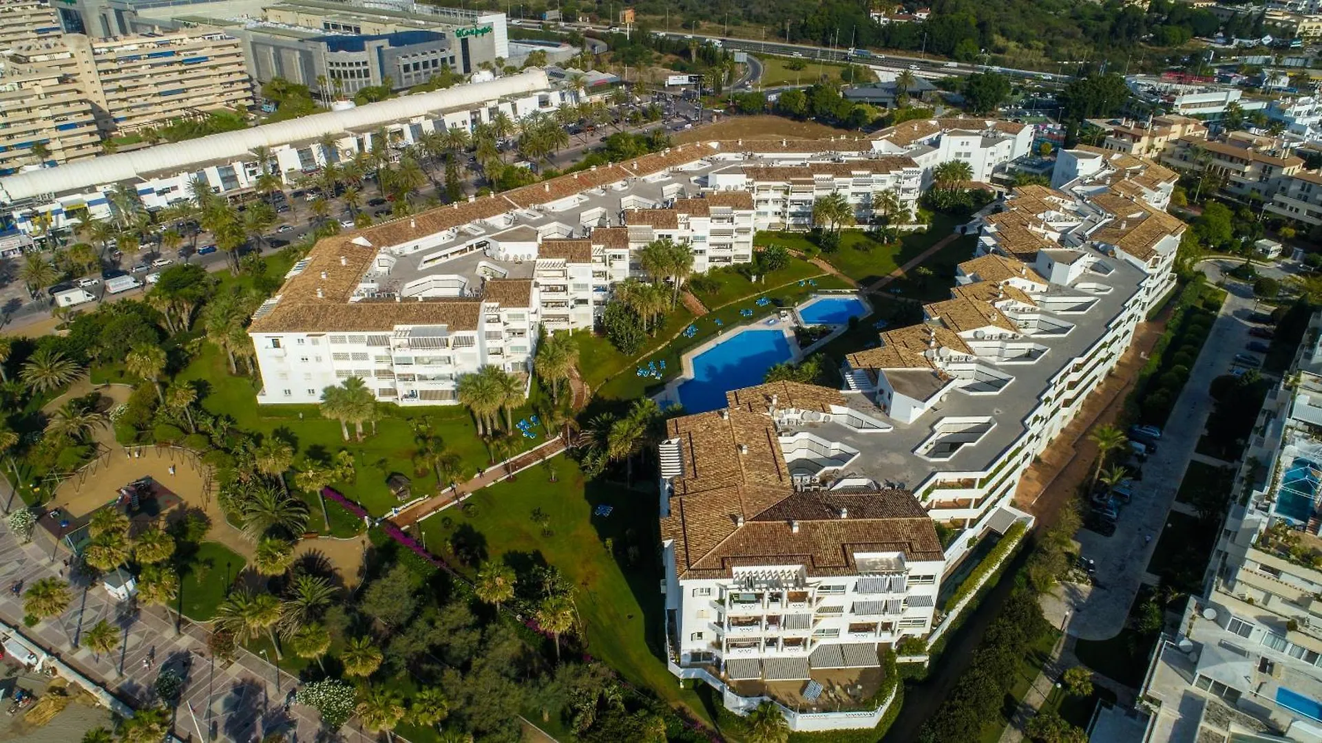 Apartment Marbella Banus Suites - Banus Playa Rocio Beachfront Complex